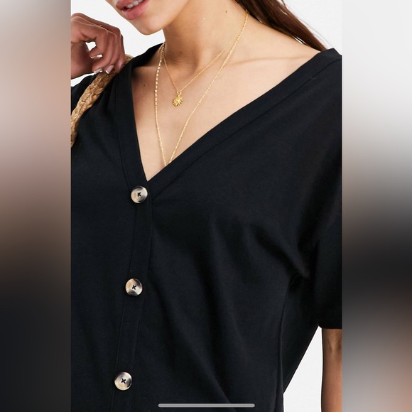 ASOS DESIGN - ASOS DESIGN button through t-shirt dress in black - Picture 3 of 4